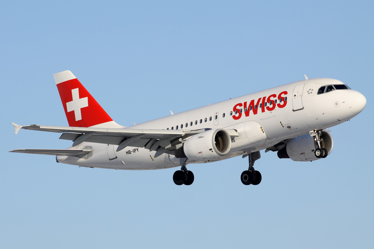 HB-IPY, Swiss International Air Lines (Samoloty » Spotting na EPWA » Airbus A319-100)