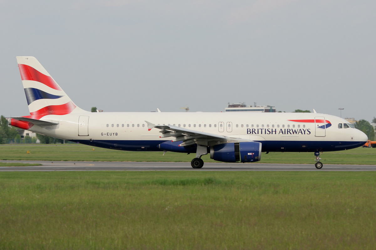 G-EUYB (Aircraft » EPWA Spotting » Airbus A320-200 » British Airways)