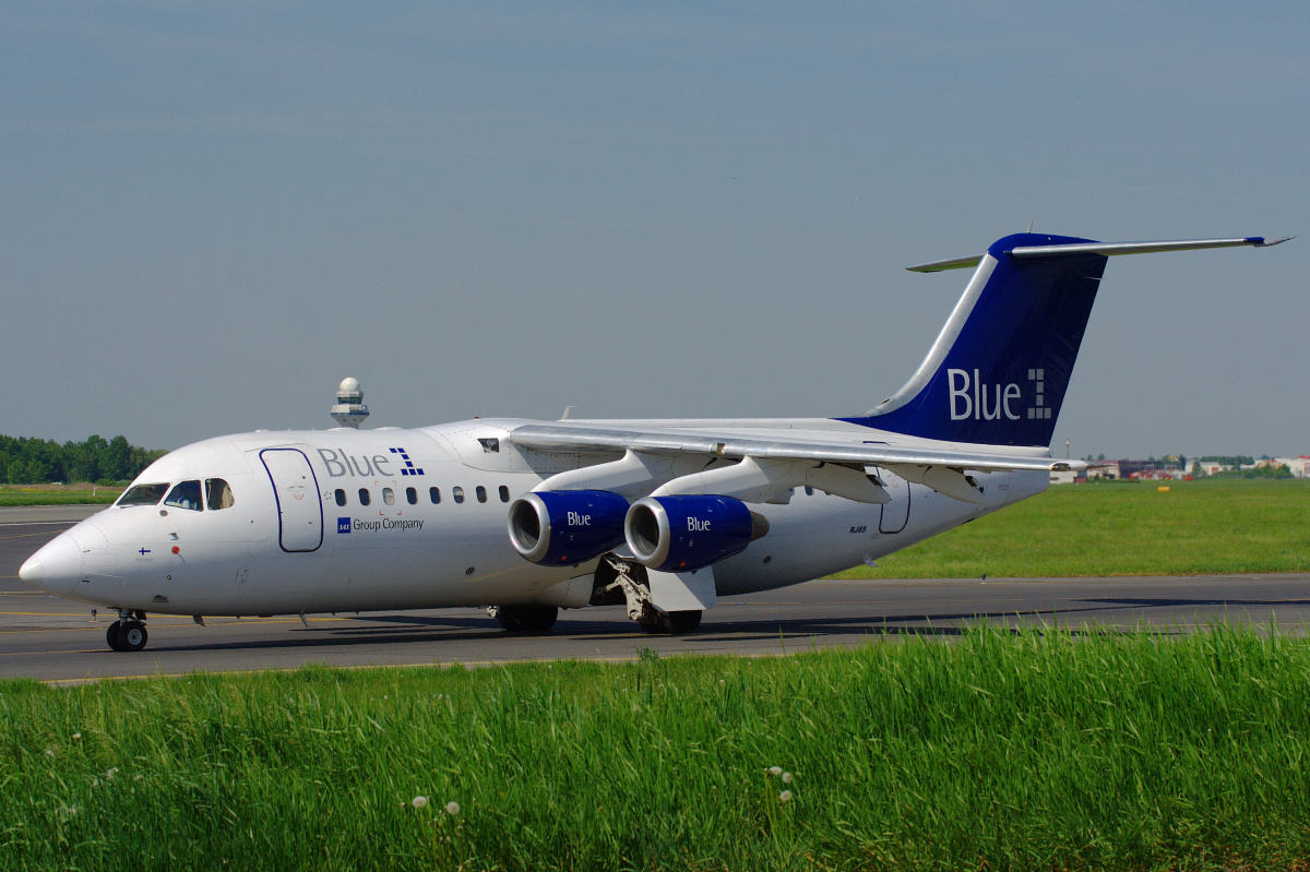 OH-SAx, Blue1 (Samoloty » Spotting na EPWA » BAe 146 i pochodne wersje » Avro RJ85)