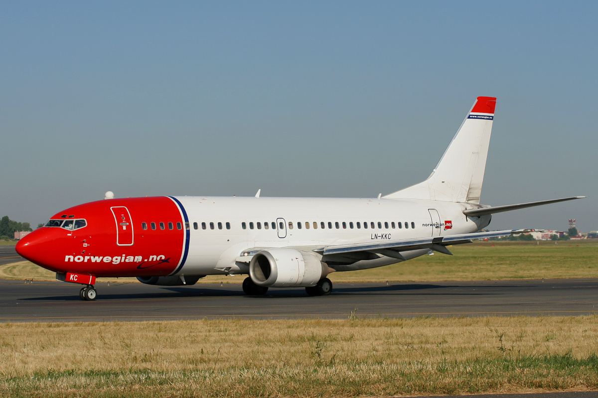 LN-KKC (Samoloty » Spotting na EPWA » Boeing 737-300 » Norwegian Air Shuttle)