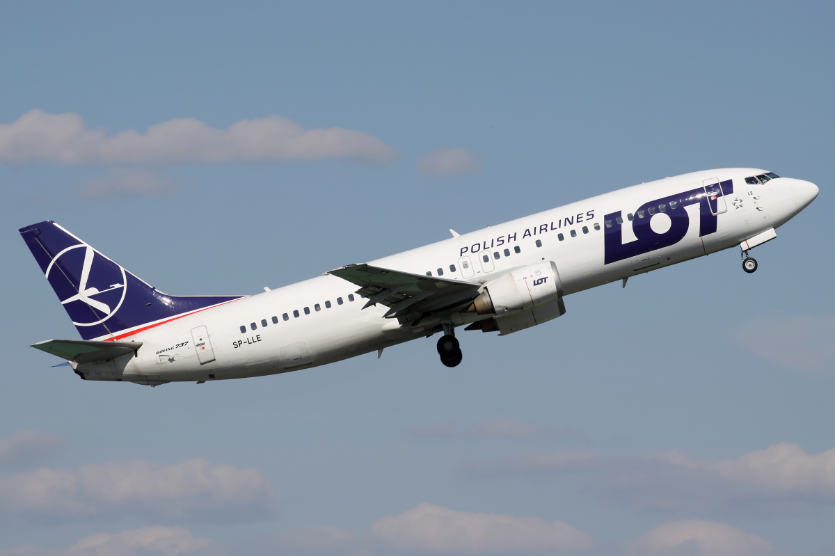 SP-LLE (Samoloty » Spotting na EPWA » Boeing 737-400 » Polskie Linie Lotnicze LOT)