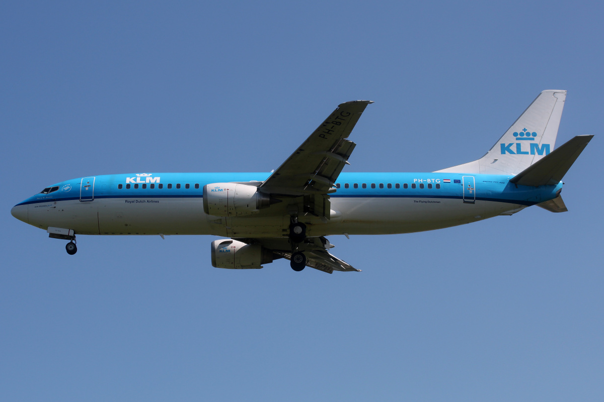 PH-BTG, KLM Royal Dutch Airlines (Samoloty » Spotting na EPWA » Boeing 737-400)