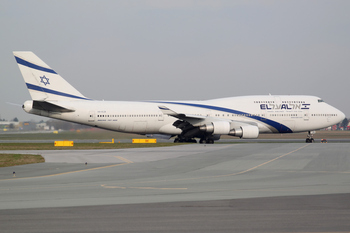4X-ELB (Aircraft » EPWA Spotting » Boeing 747-400 » El Al Israel Airlines)