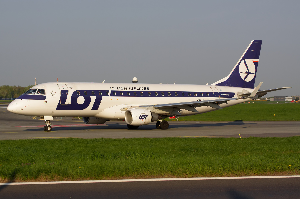 SP-LIM (Samoloty » Spotting na EPWA » Embraer E175 » Polskie Linie Lotnicze LOT)