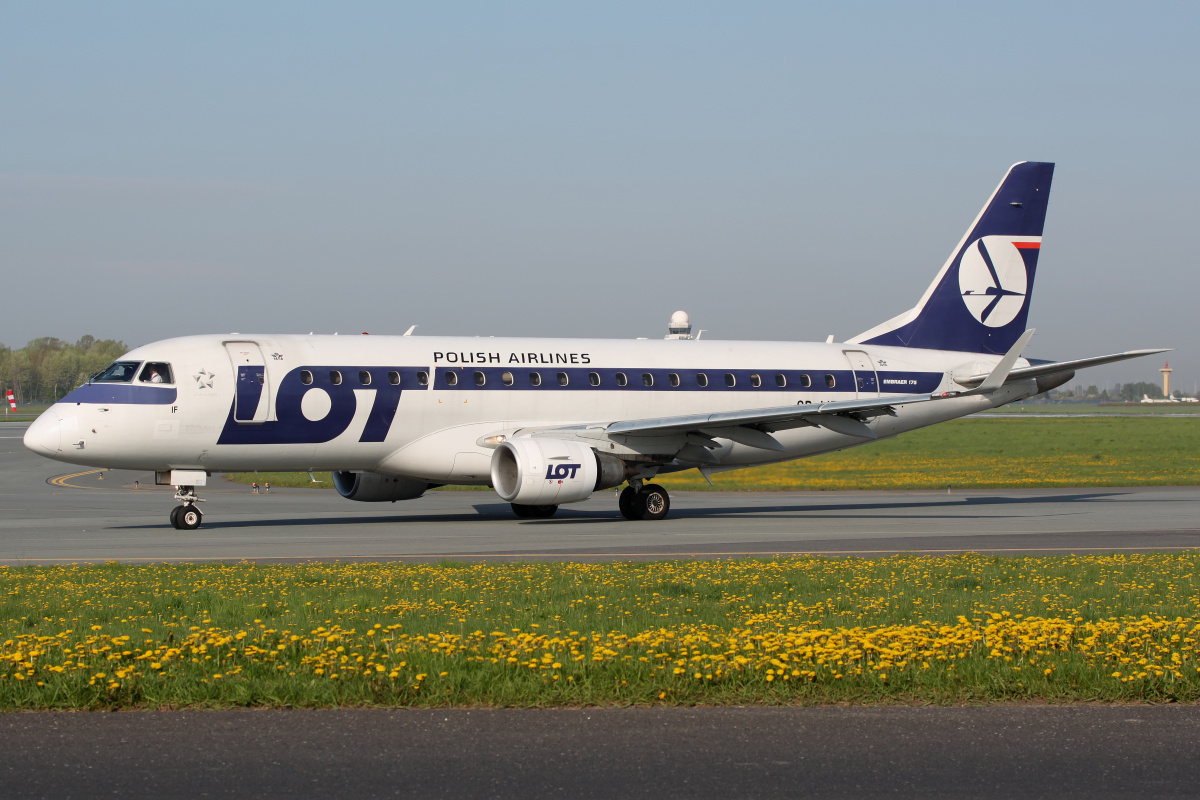 SP-LIF (Samoloty » Spotting na EPWA » Embraer E175 » Polskie Linie Lotnicze LOT)
