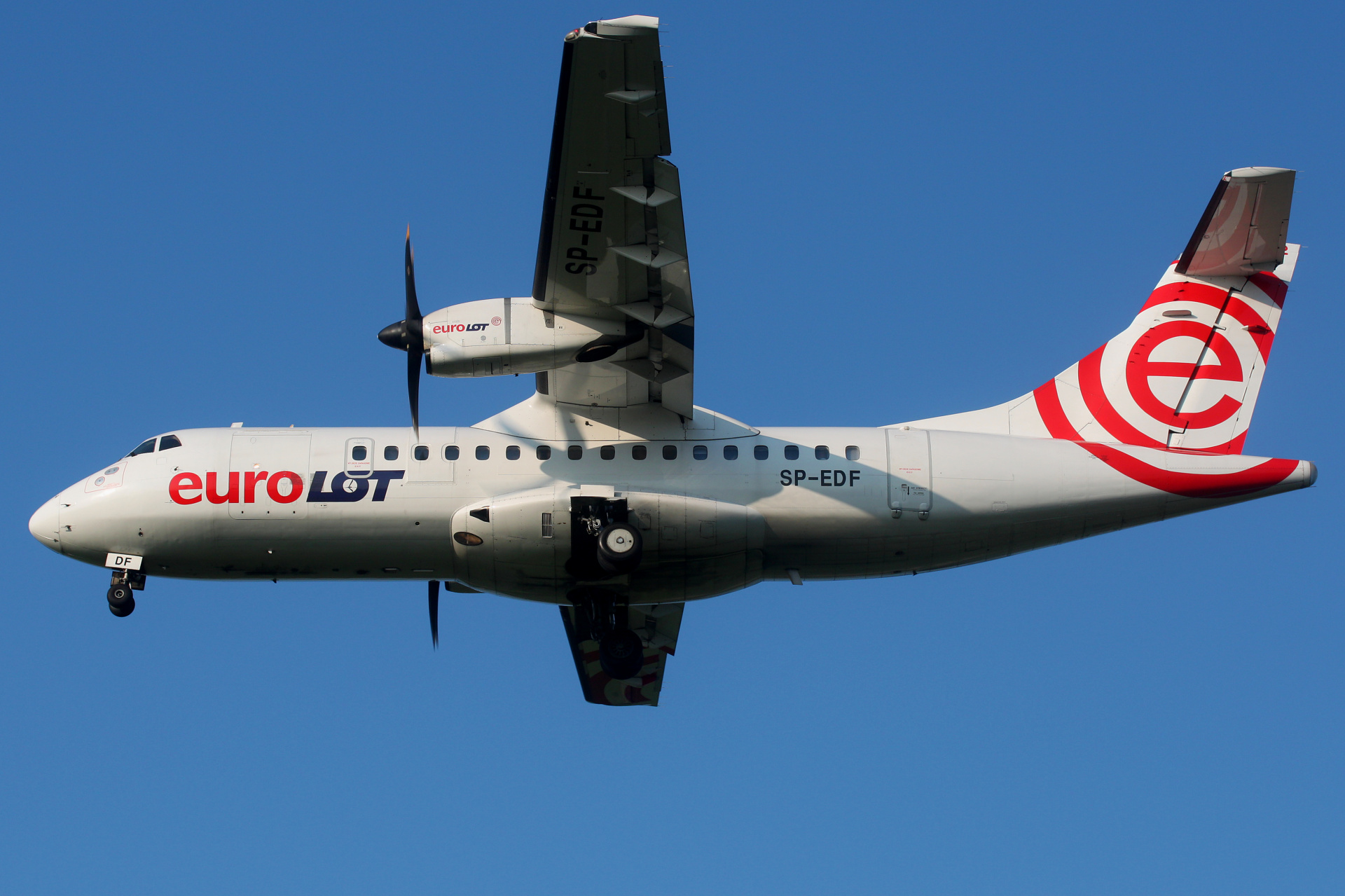 SP-EDF (Aircraft » EPWA Spotting » ATR 42 » EuroLOT)