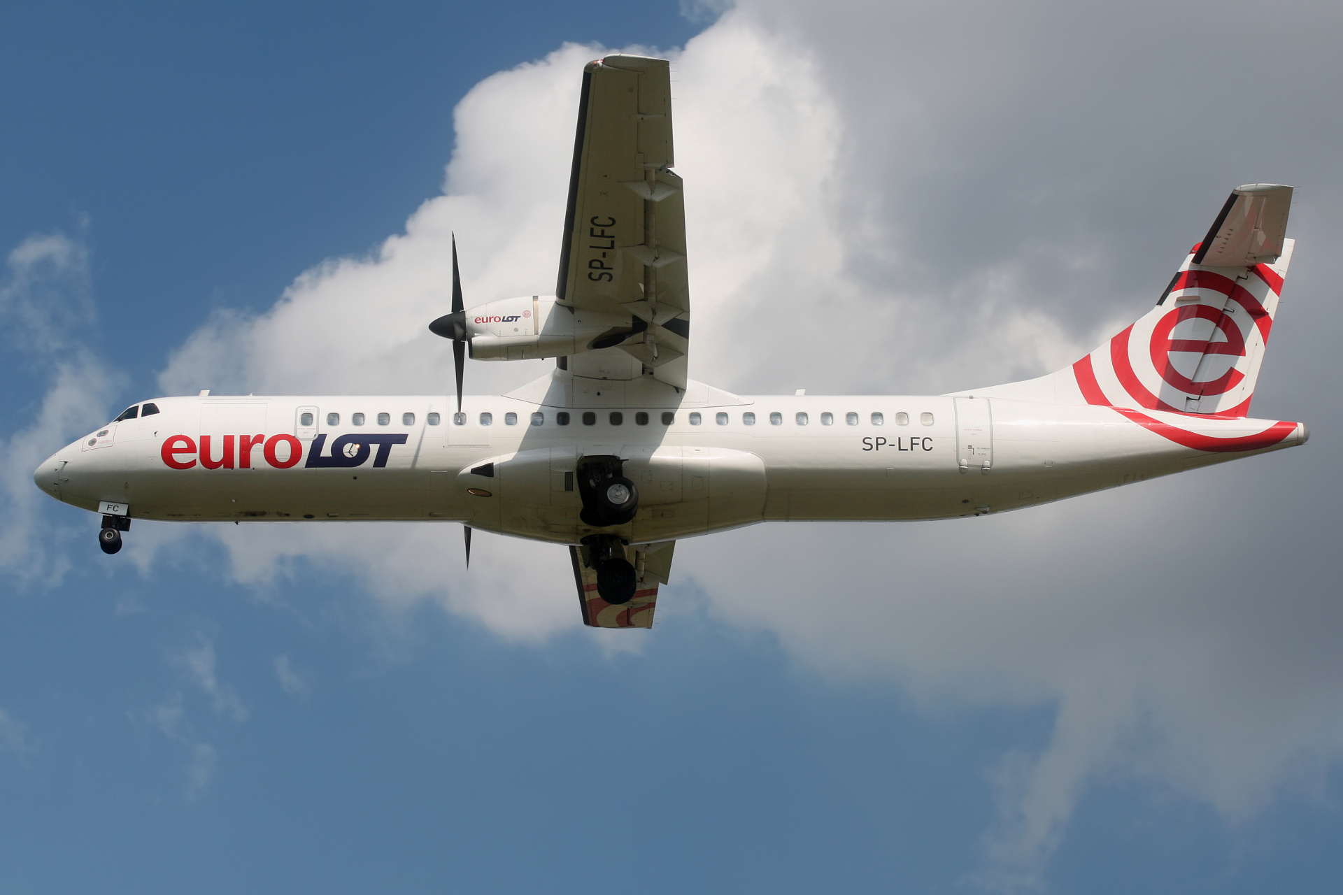 SP-LFC (Aircraft » EPWA Spotting » ATR 72 » EuroLOT)