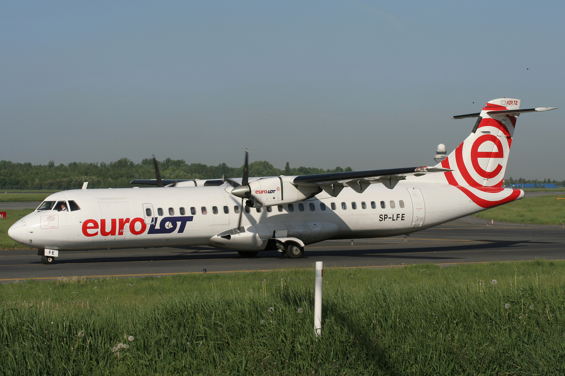 SP-LFE (Aircraft » EPWA Spotting » ATR 72 » EuroLOT)