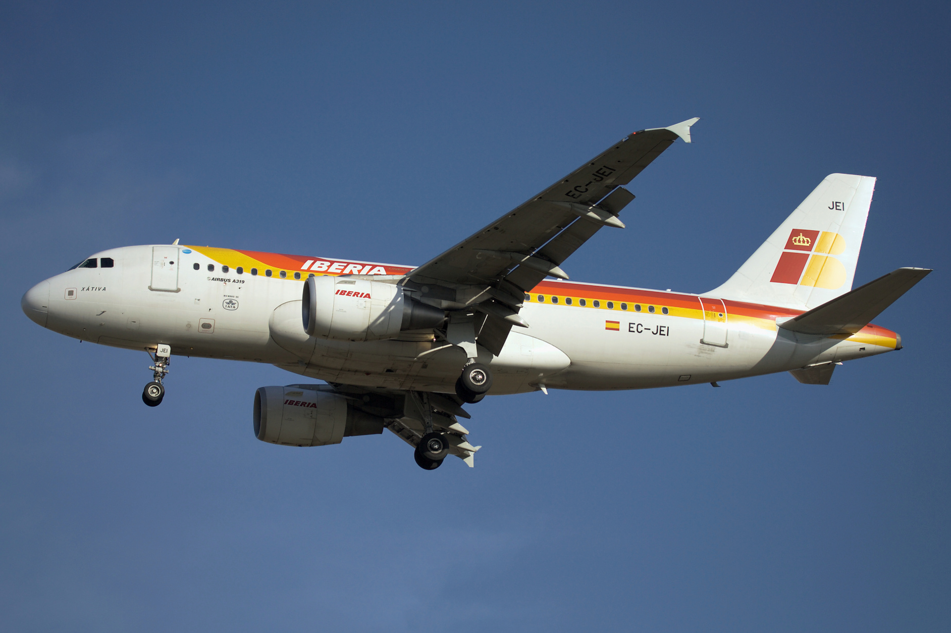 EC-JEI, Iberia (Aircraft » EPWA Spotting » Airbus A319-100)