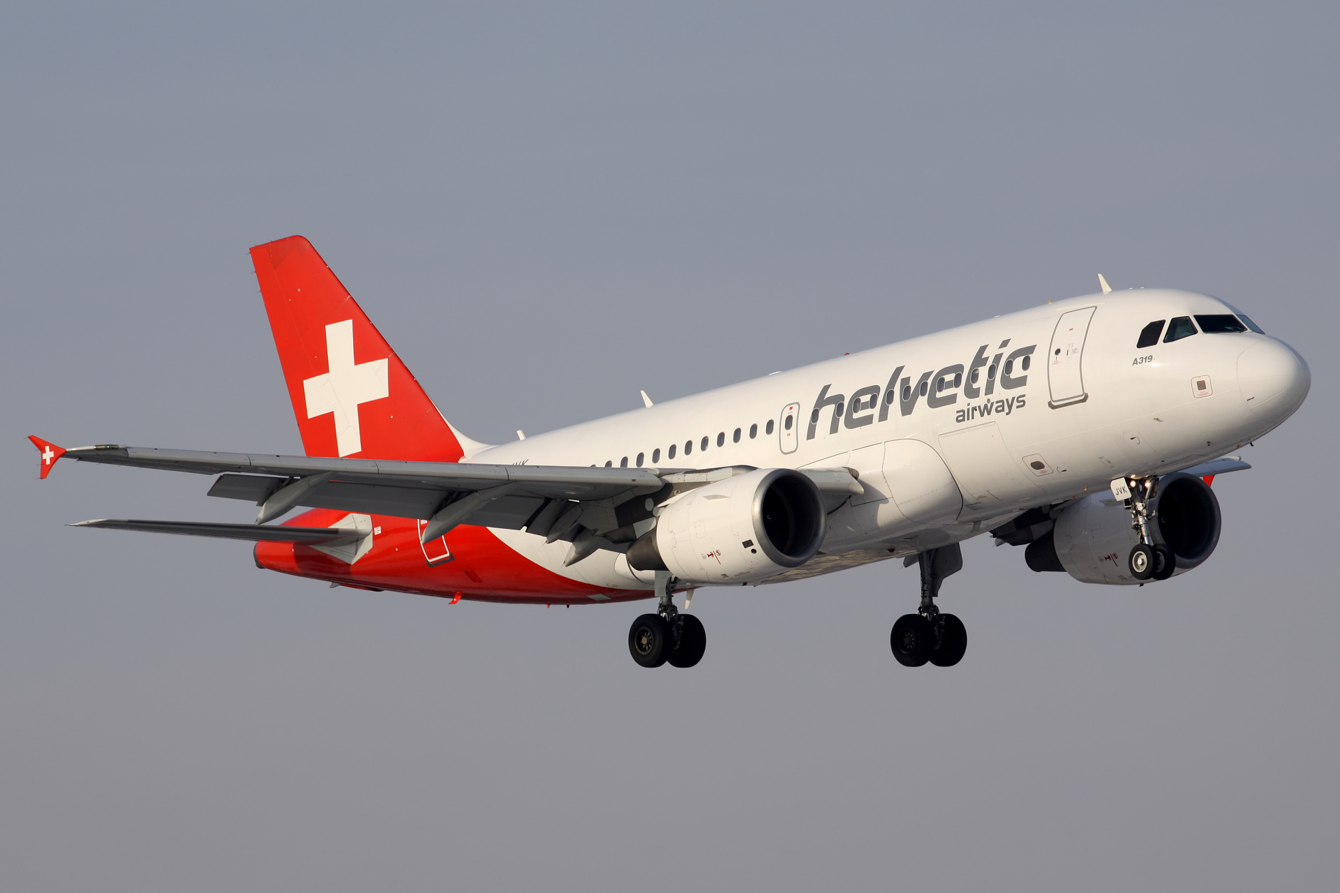 HB-JVK, Helvetic Airways (Aircraft » EPWA Spotting » Airbus A319-100)