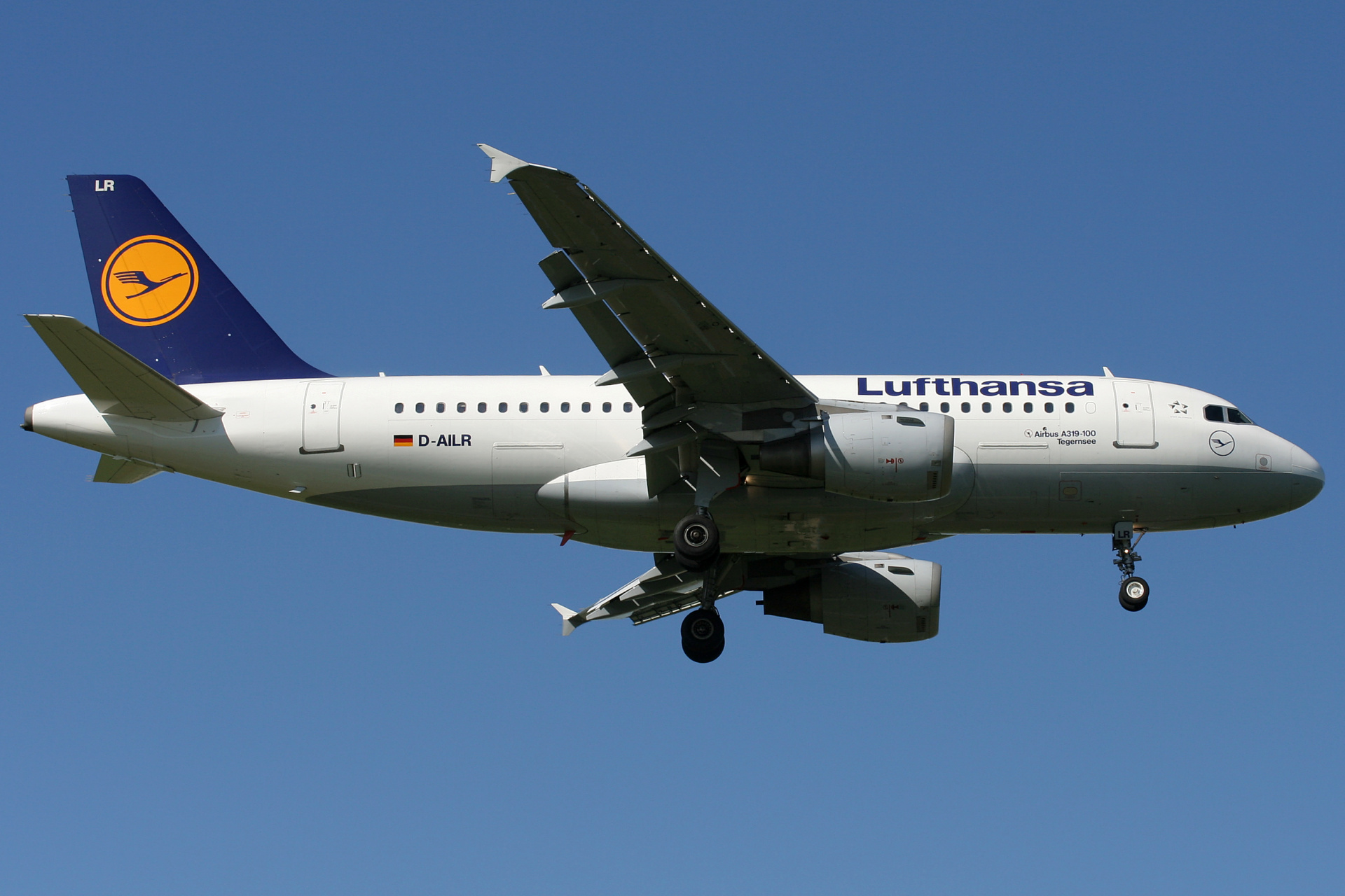 D-AILR (Samoloty » Spotting na EPWA » Airbus A319-100 » Lufthansa)