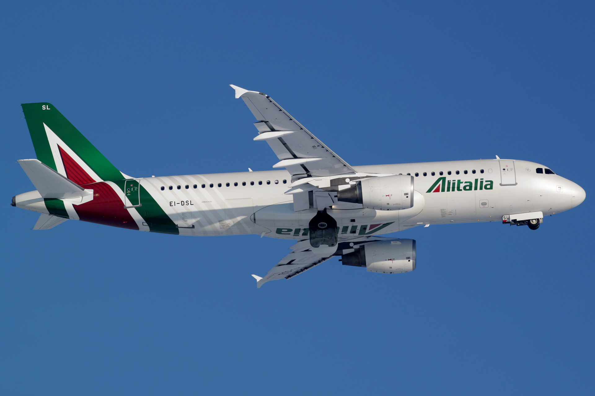 EI-DSL (Aircraft » EPWA Spotting » Airbus A320-200 » Alitalia)