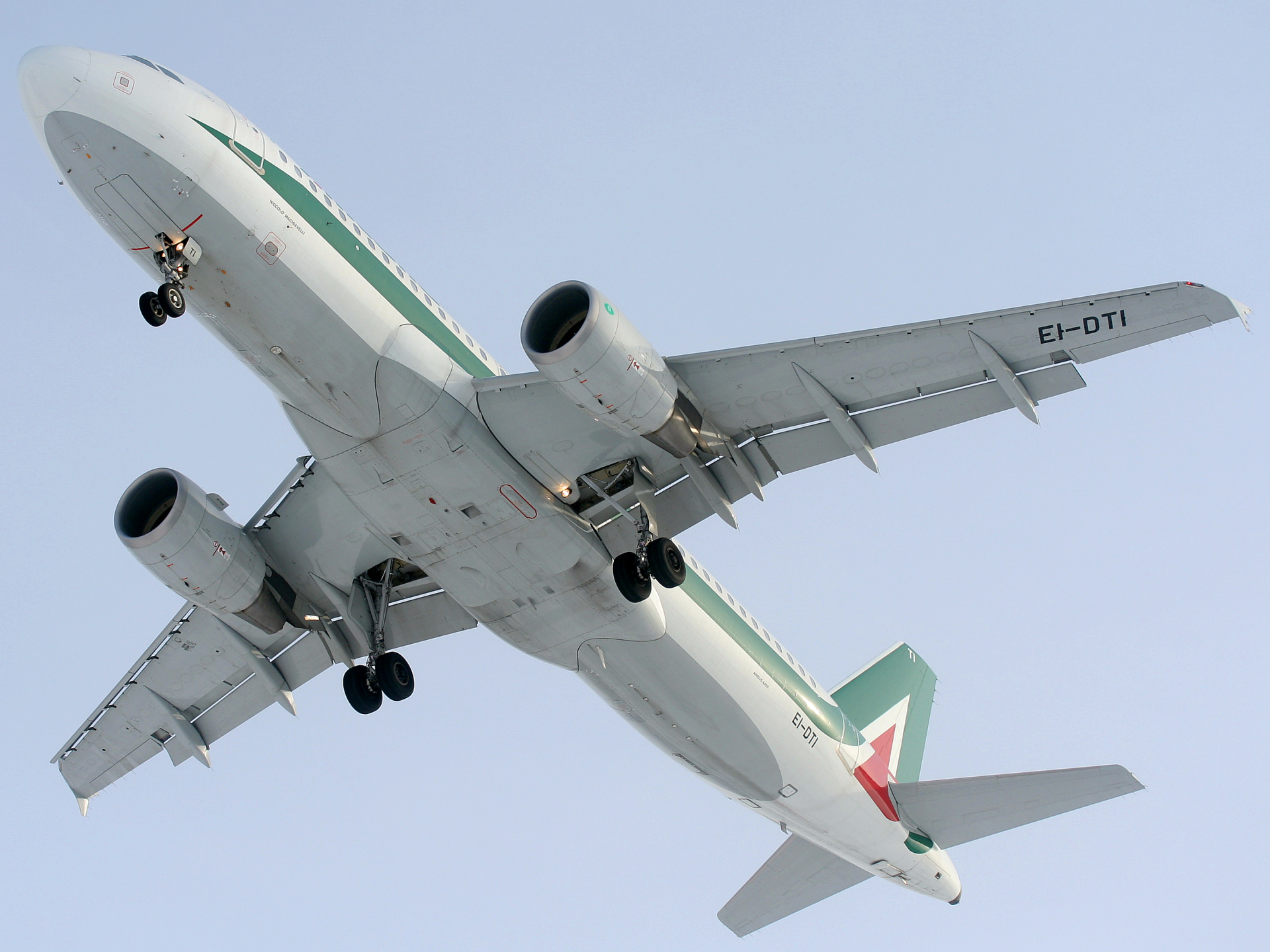 EI-DTI (Samoloty » Spotting na EPWA » Airbus A320-200 » Alitalia)