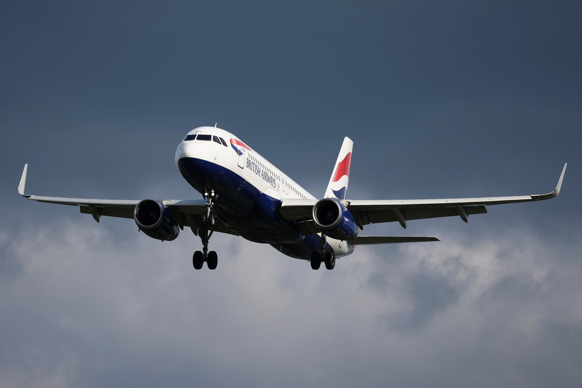 G-EUYX (Aircraft » EPWA Spotting » Airbus A320-200 » British Airways)