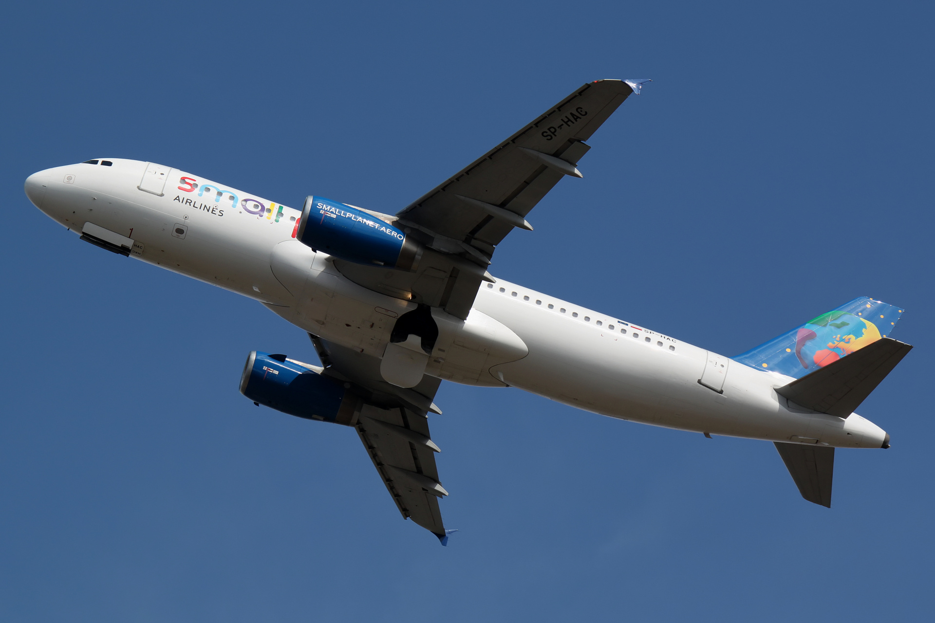 SP-HAC (Aircraft » EPWA Spotting » Airbus A320-200 » Small Planet Airlines)
