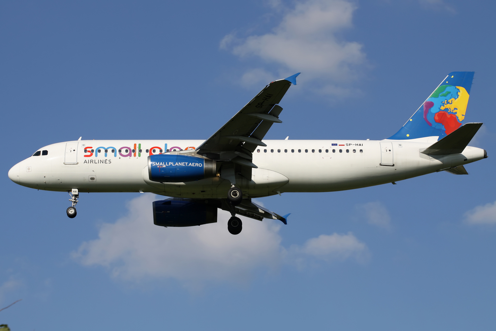 SP-HAI (Aircraft » EPWA Spotting » Airbus A320-200 » Small Planet Airlines)