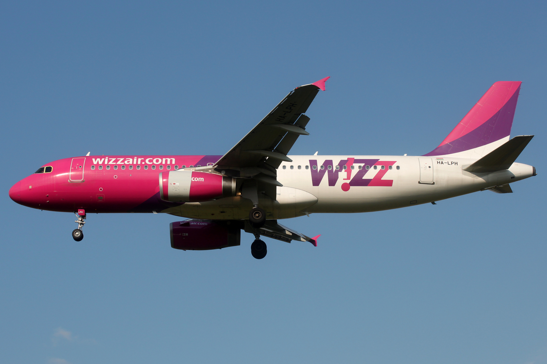 HA-LPH (Samoloty » Spotting na EPWA » Airbus A320-200 » Wizz Air)