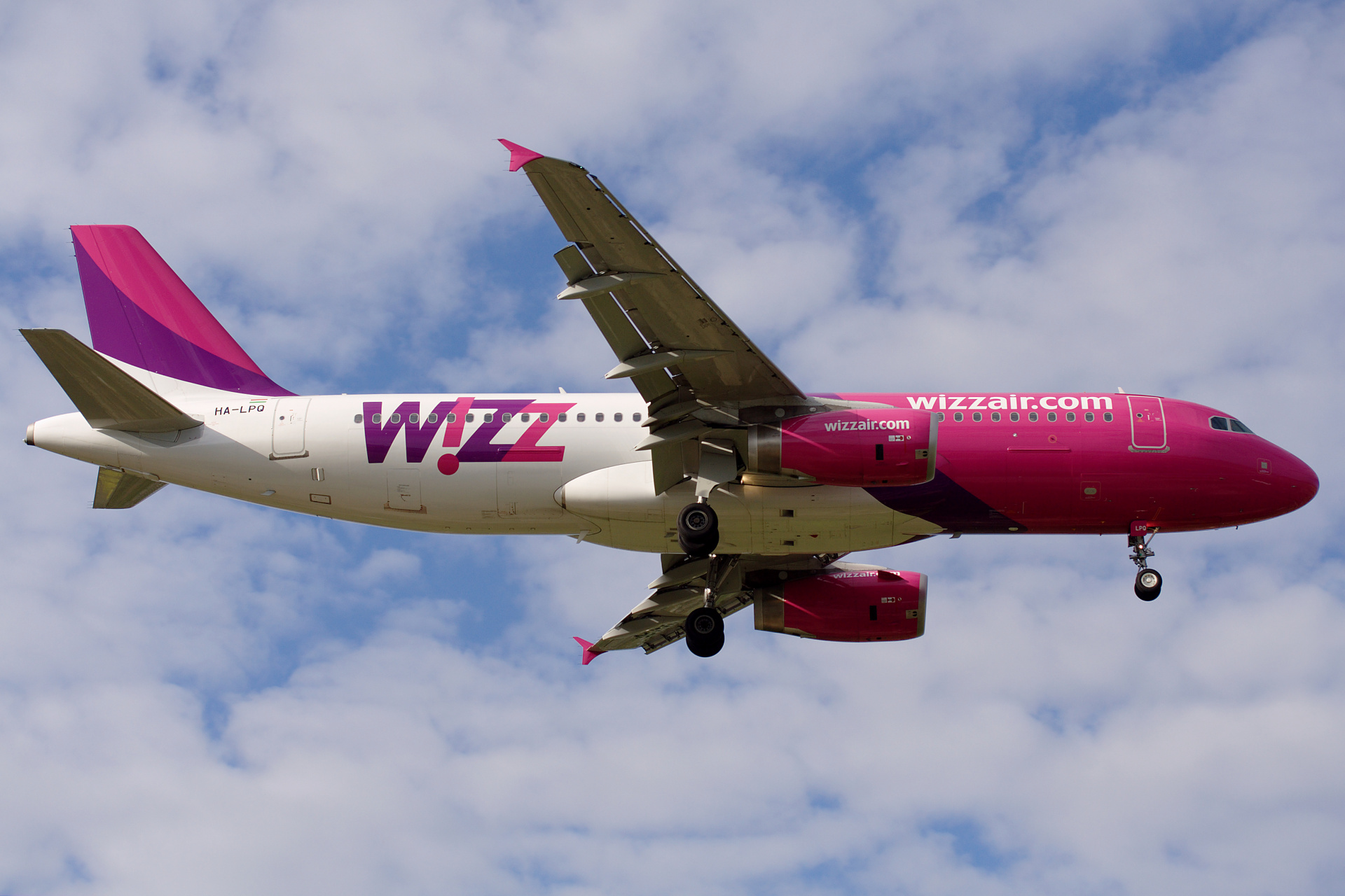 HA-LPQ (Samoloty » Spotting na EPWA » Airbus A320-200 » Wizz Air)