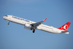 TC-JTJ (Aviation » EPWA Spotting » Airbus A321-200 » THY Turkish Airlines)