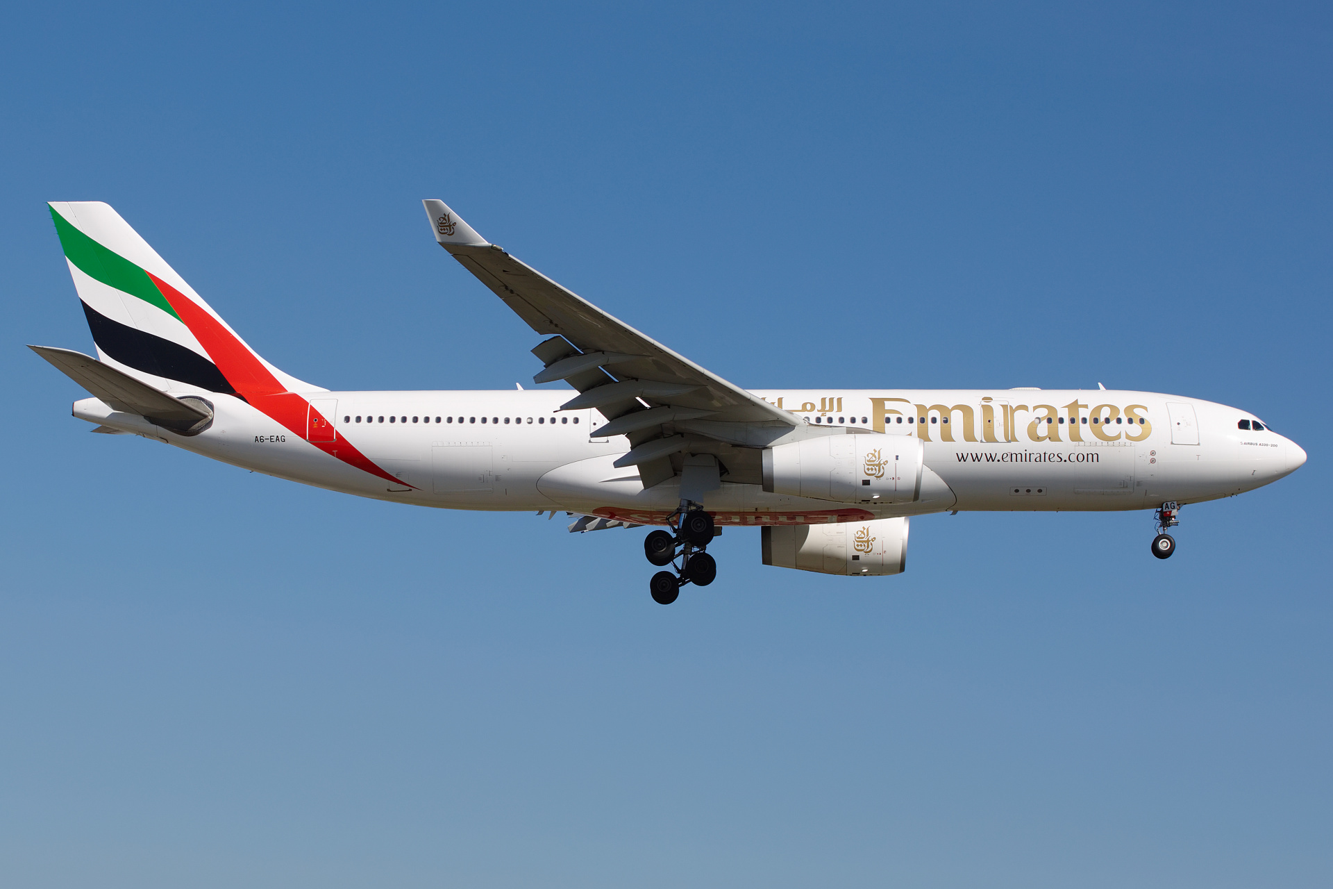 A6-EAG (Samoloty » Spotting na EPWA » Airbus A330-200 » Emirates)