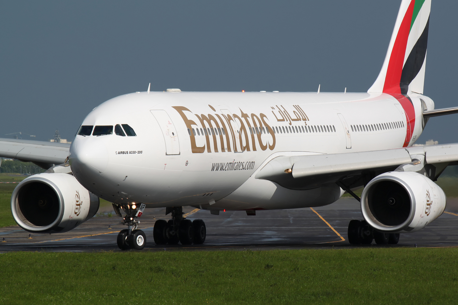 A6-EAP (Samoloty » Spotting na EPWA » Airbus A330-200 » Emirates)