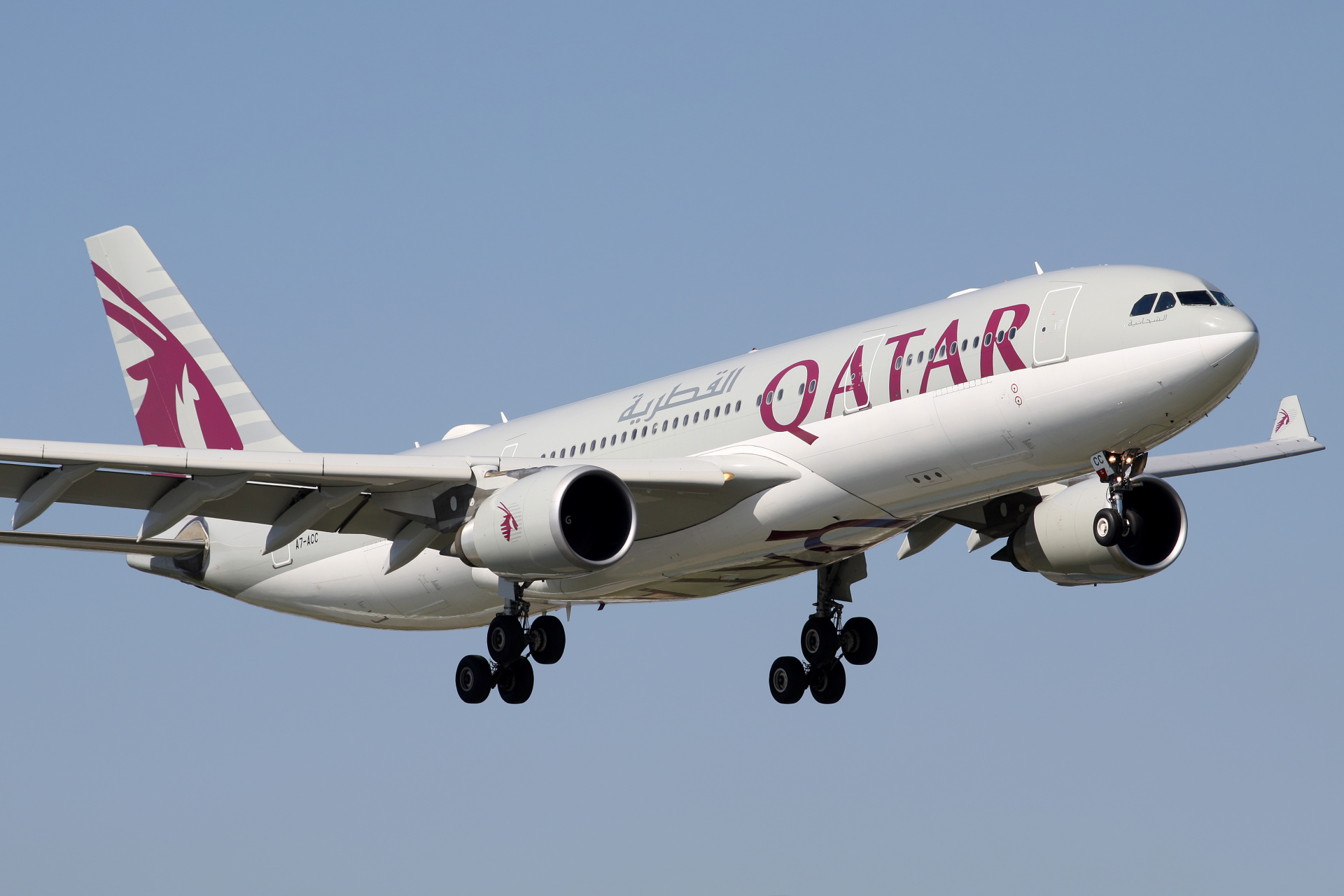A7-ACC (Samoloty » Spotting na EPWA » Airbus A330-200 » Qatar Airways)