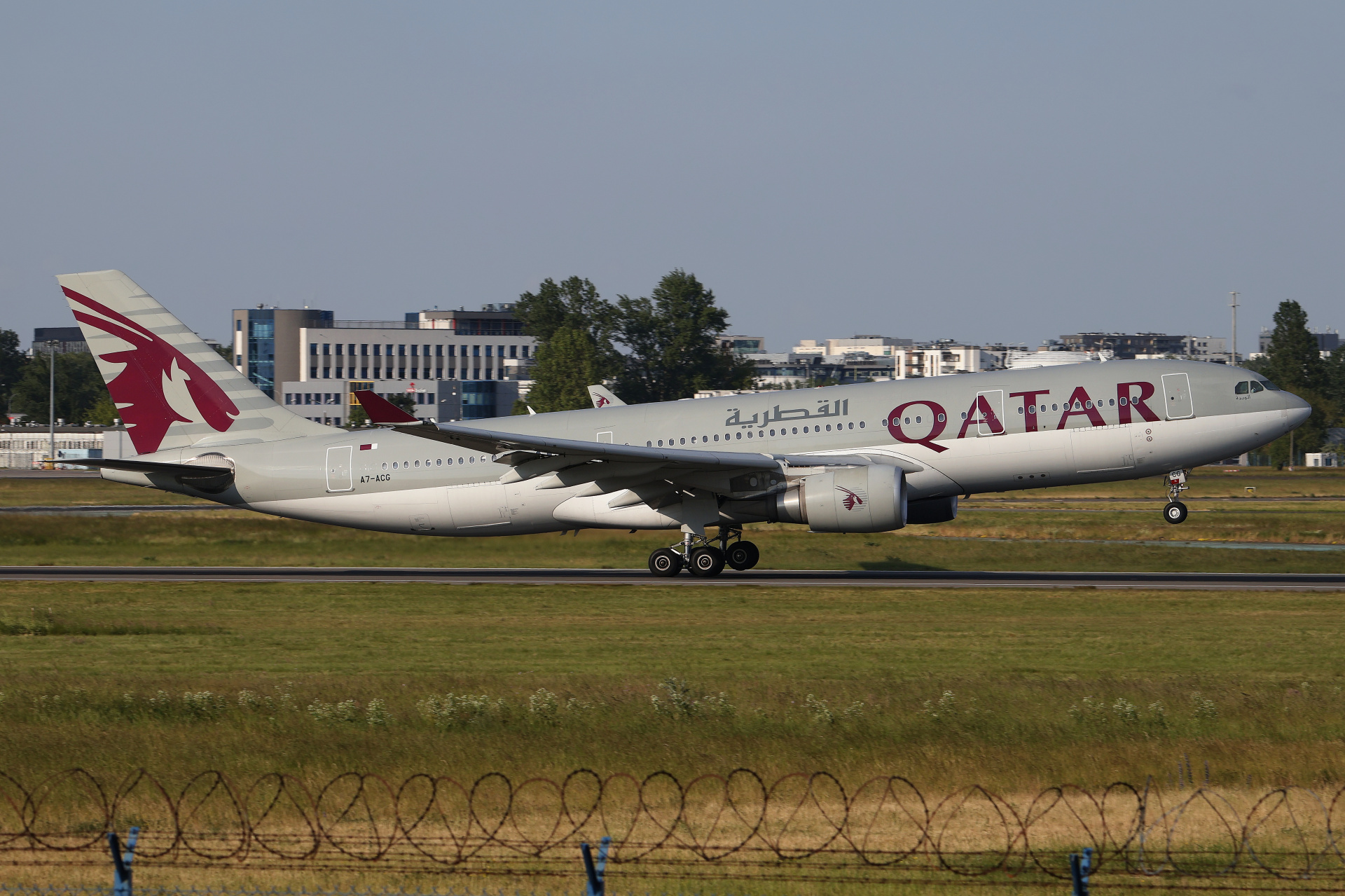 A7-ACG (Aircraft » EPWA Spotting » Airbus A330-200 » Qatar Airways)