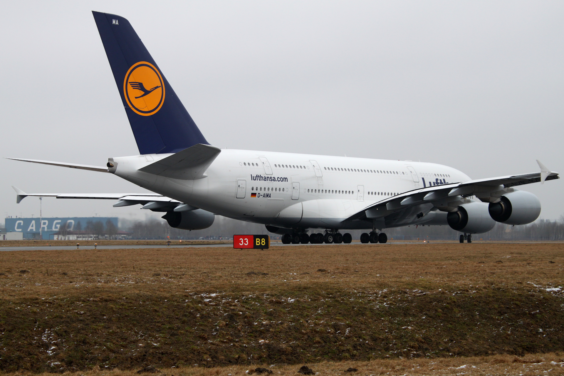 D-AIMA, Lufthansa (Samoloty » Spotting na EPWA » Airbus A380-800)