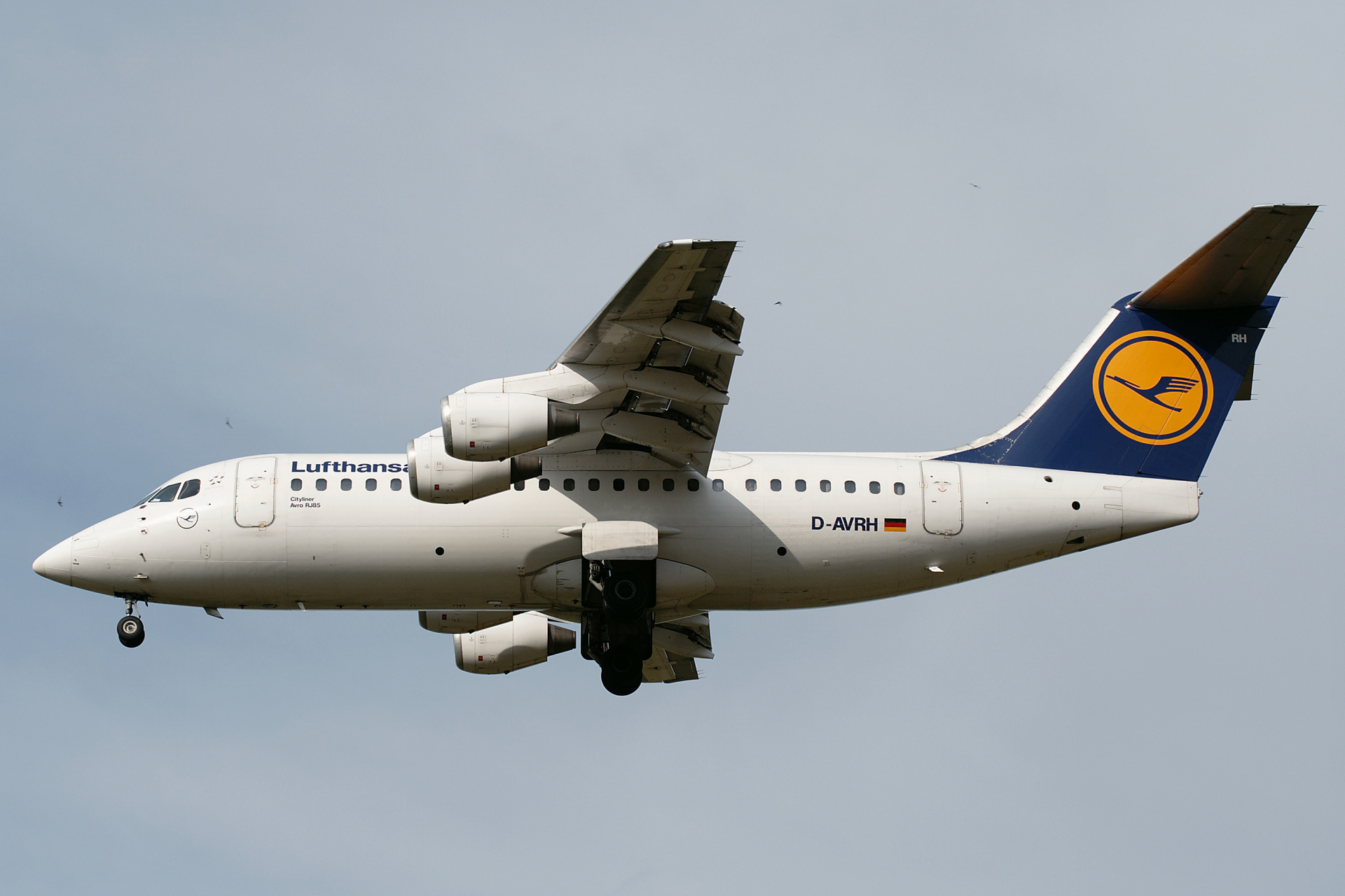 D-AVRH, Lufthansa (Aircraft » EPWA Spotting » BAe 146 and revisions » Avro RJ85)