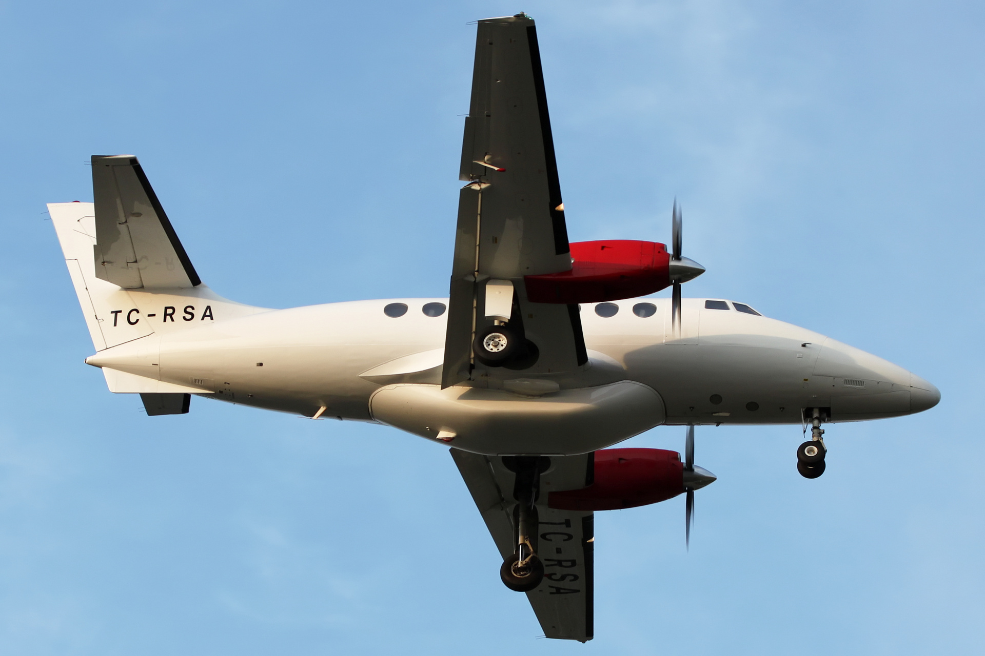TC-RSA, Redstar Aviation (Samoloty » Spotting na EPWA » BAe Jetstream 32)