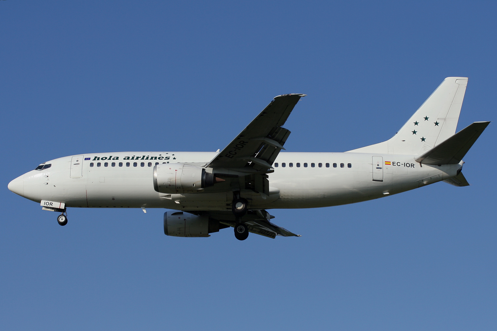 EC-IOR, Hola Airlines (Aircraft » EPWA Spotting » Boeing 737-300)