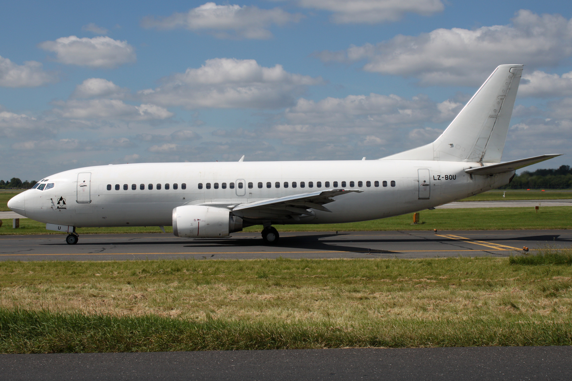 LZ-BOU, Bulgaria Air (Aircraft » EPWA Spotting » Boeing 737-300)