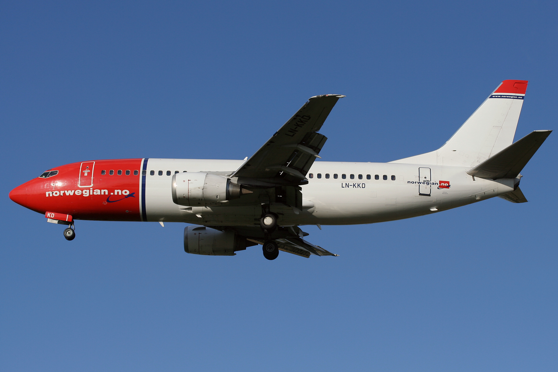 LN-KKD (Aircraft » EPWA Spotting » Boeing 737-300 » Norwegian Air Shuttle)