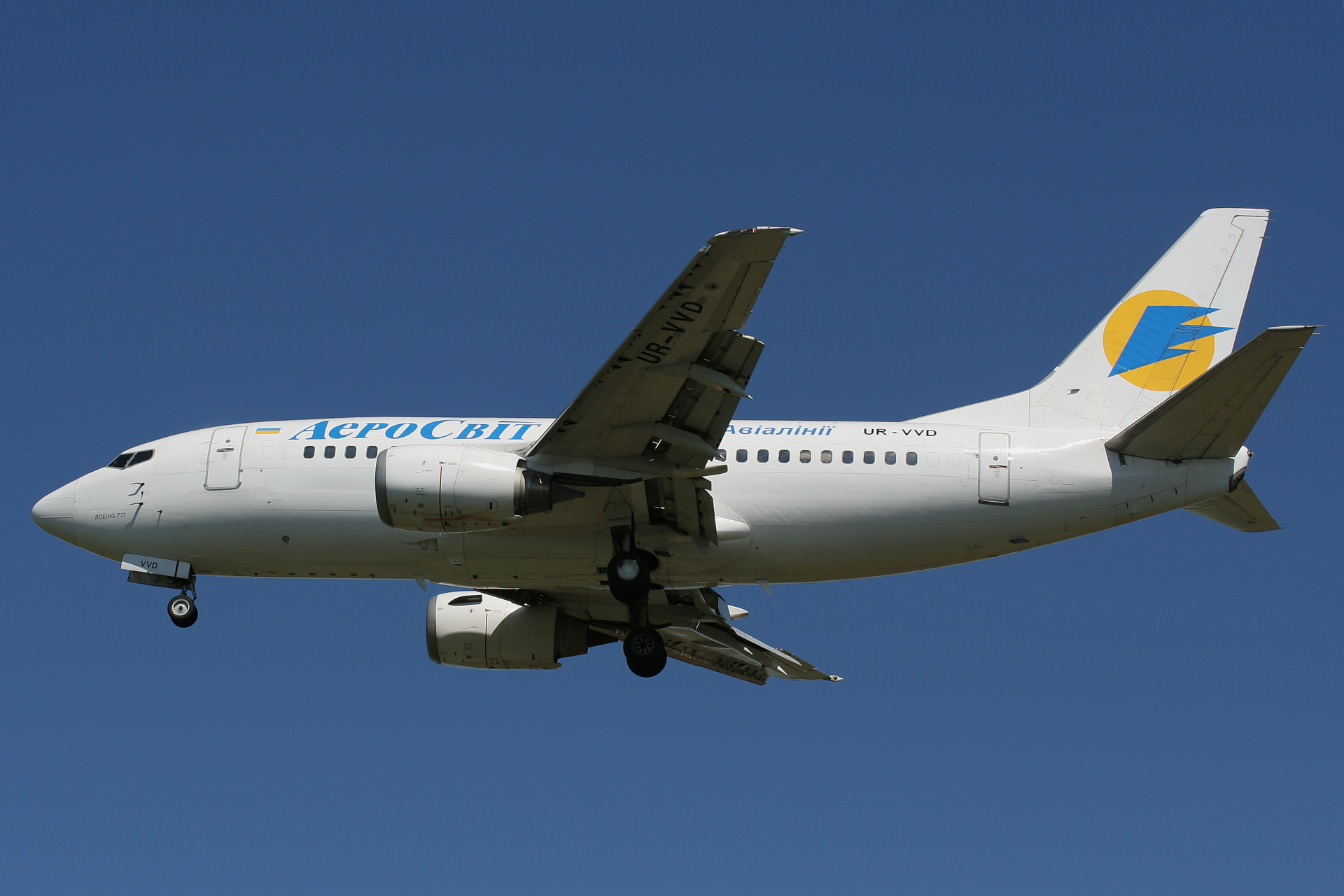 UR-VVD, AeroSvit Ukrainian Airlines (Samoloty » Spotting na EPWA » Boeing 737-500)
