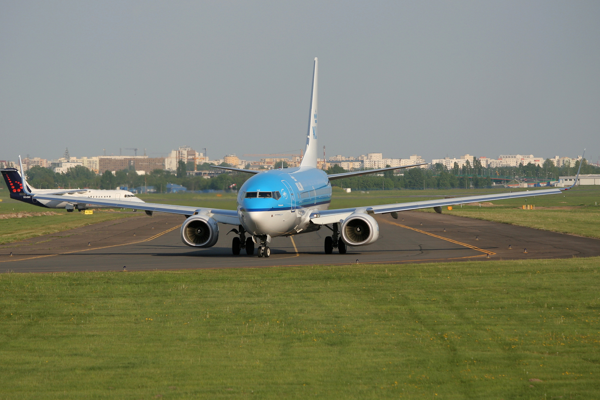 PH-BGG (Aircraft » EPWA Spotting » Boeing 737-700 » KLM Royal Dutch Airlines)