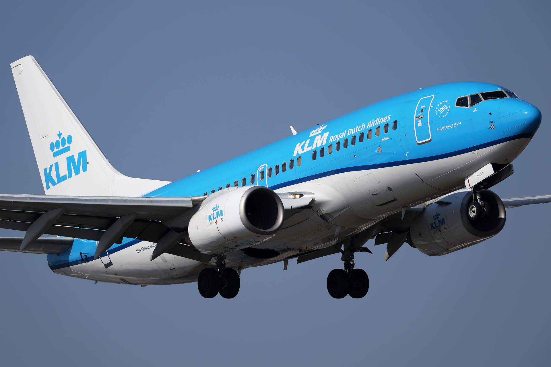 PH-BGH (Aircraft » EPWA Spotting » Boeing 737-700 » KLM Royal Dutch Airlines)