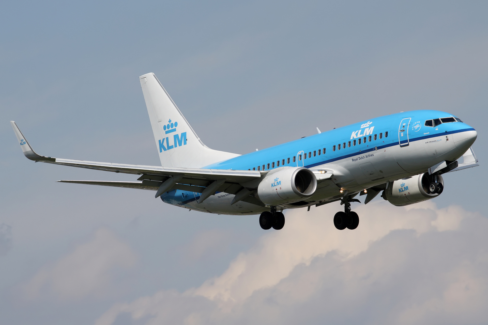 PH-BGN (Samoloty » Spotting na EPWA » Boeing 737-700 » KLM Royal Dutch Airlines)