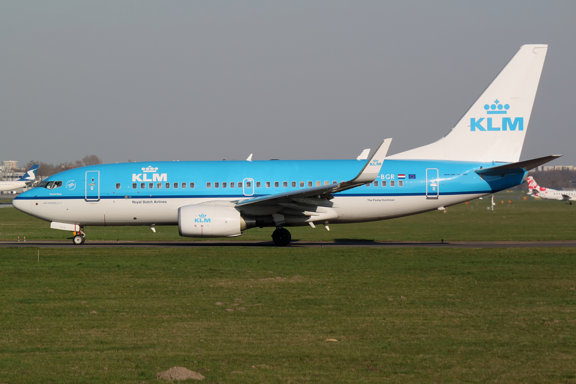 PH-BGR (Samoloty » Spotting na EPWA » Boeing 737-700 » KLM Royal Dutch Airlines)