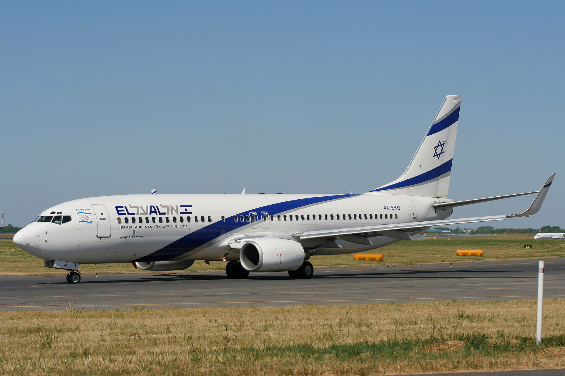 4X-EKO ("Beijing 2008 Olympic Games" sticker) (Aircraft » EPWA Spotting » Boeing 737-800 » El Al Israel Airlines)