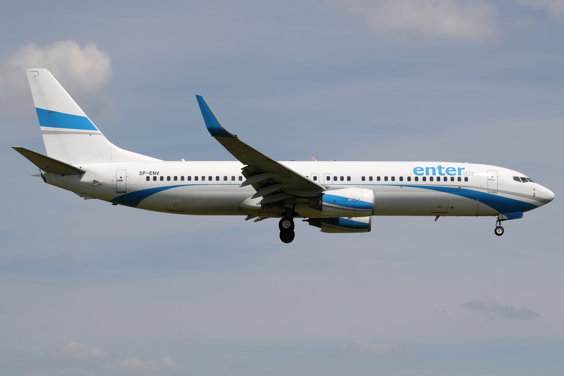 SP-ENV (Aircraft » EPWA Spotting » Boeing 737-800 » Enter Air)