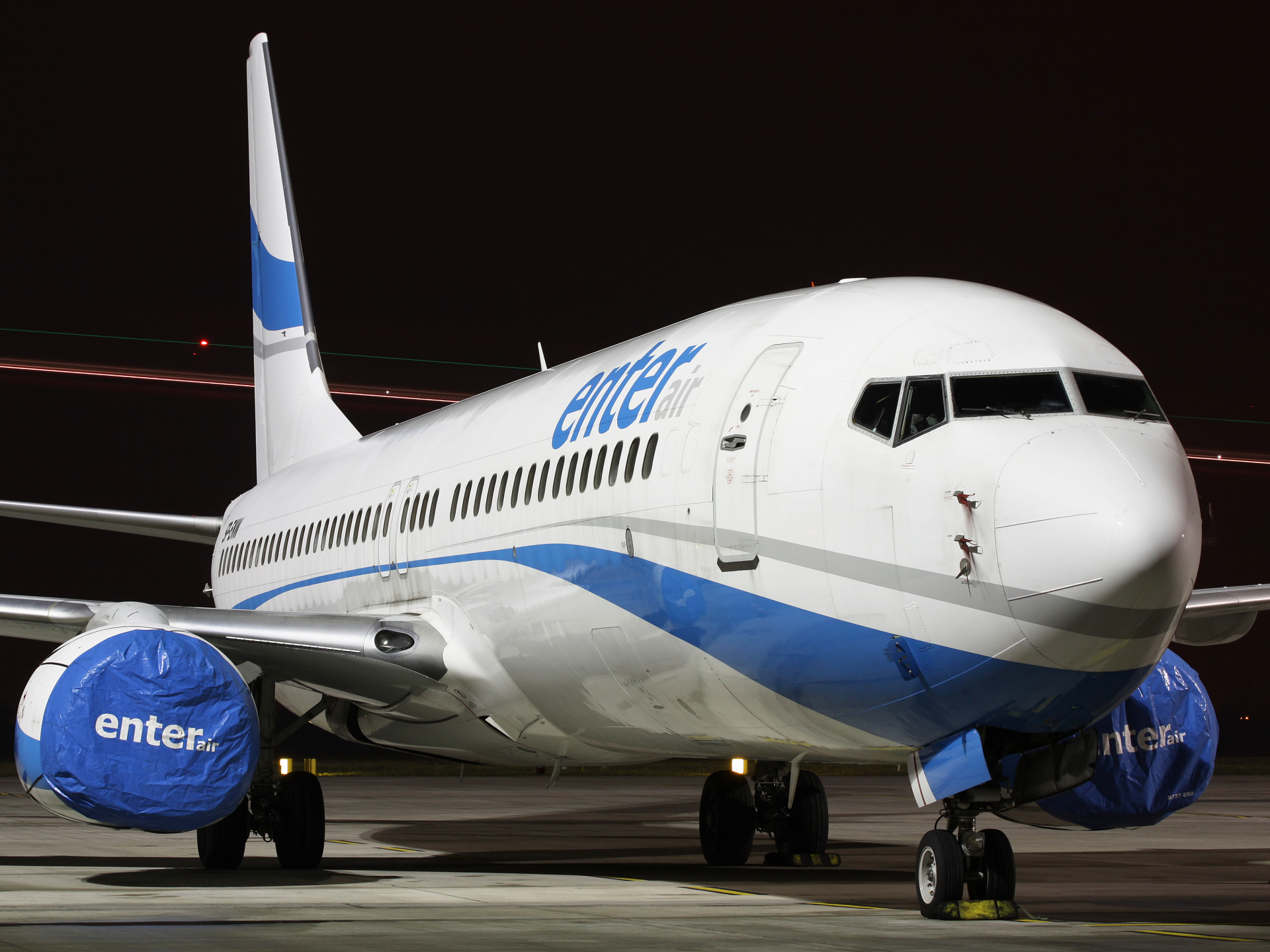 SP-ENW (Aircraft » EPWA Spotting » Boeing 737-800 » Enter Air)