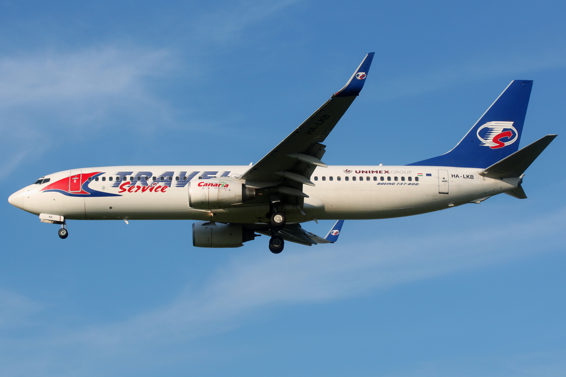 HA-LKB, Travel Service Hungary (Aircraft » EPWA Spotting » Boeing 737-800 » Travel Service Airlines)