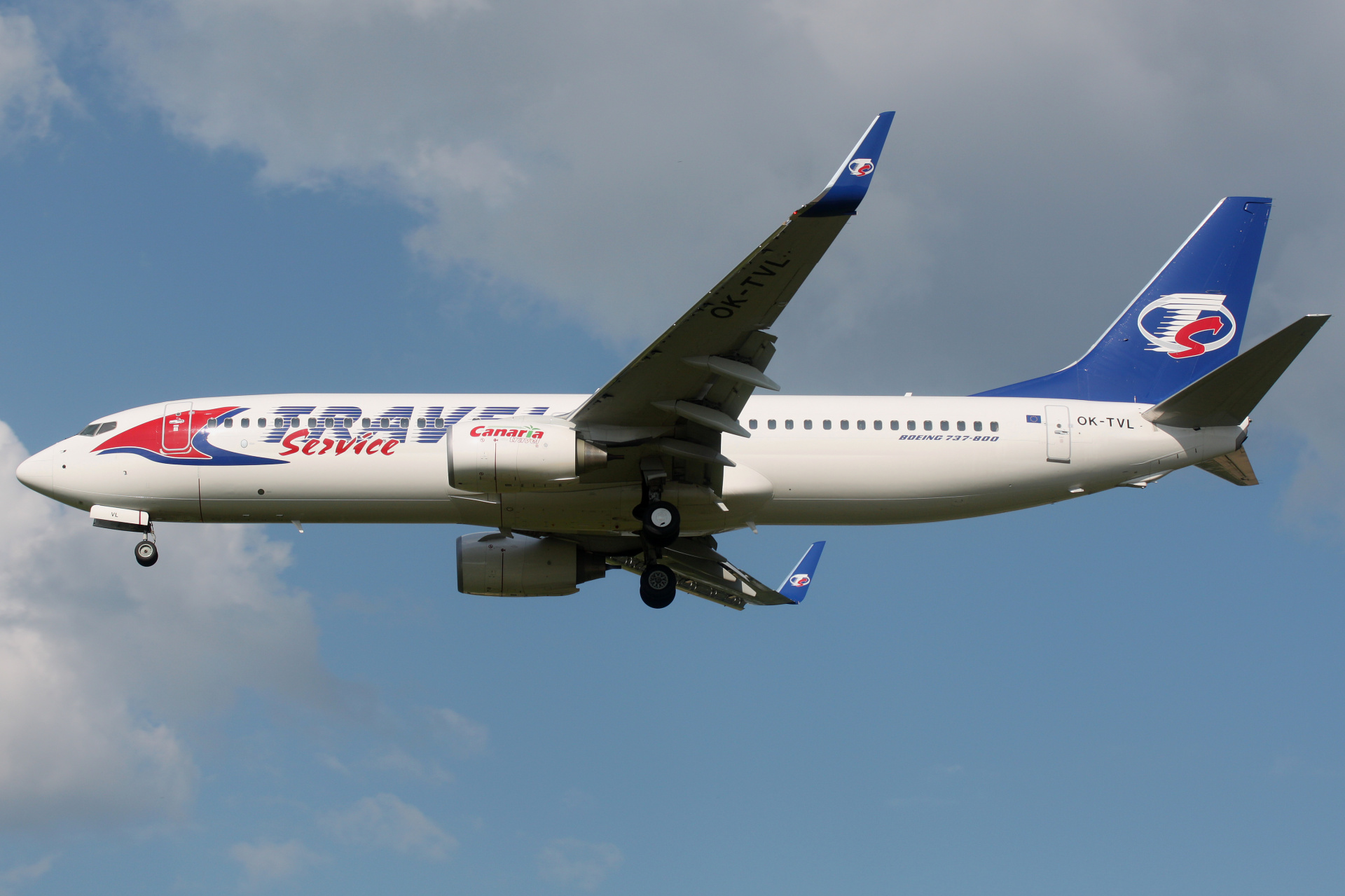 OK-TVL (Samoloty » Spotting na EPWA » Boeing 737-800 » Travel Service Airlines)