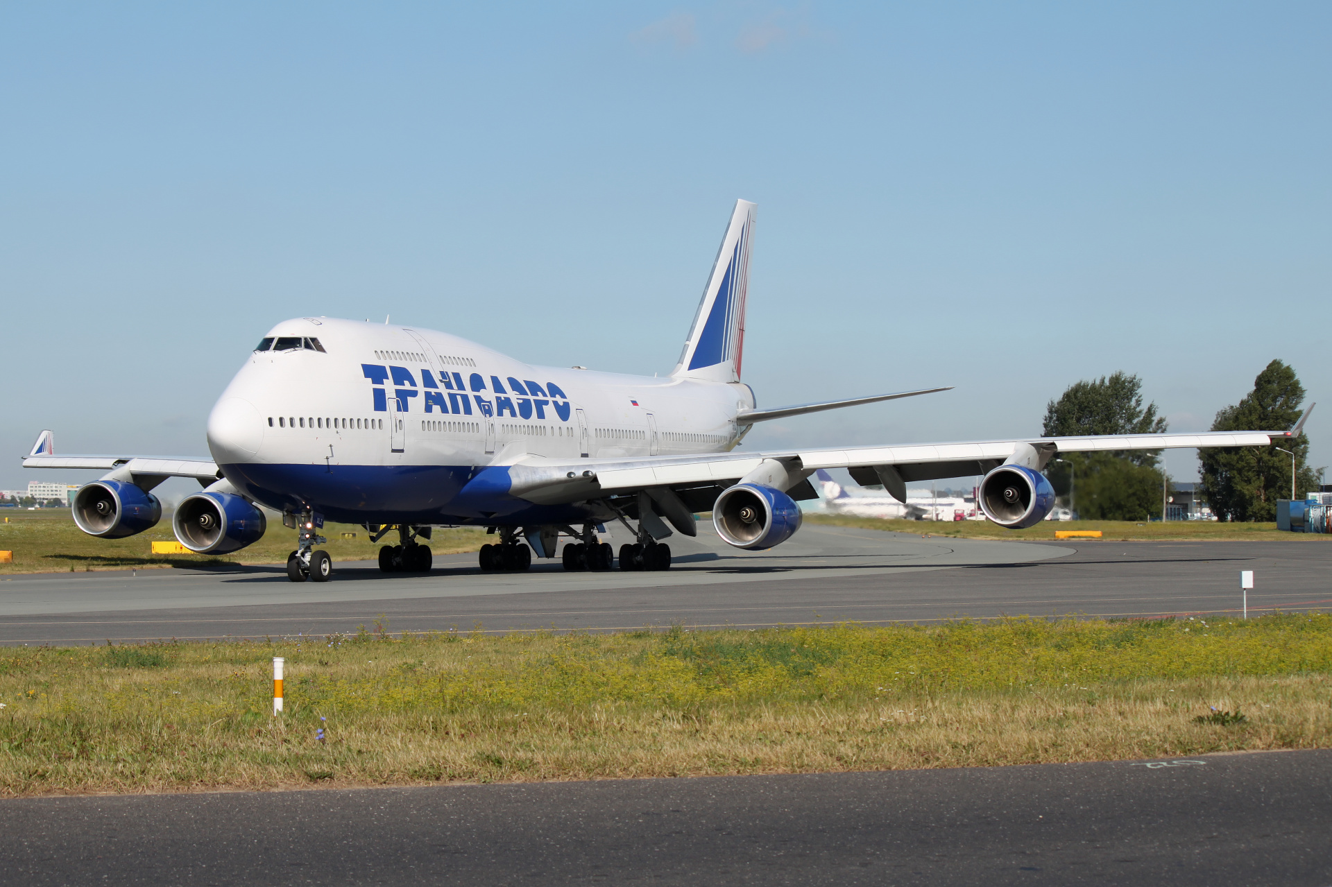 EI-XLZ, Transaero (Samoloty » Spotting na EPWA » Boeing 747-400)