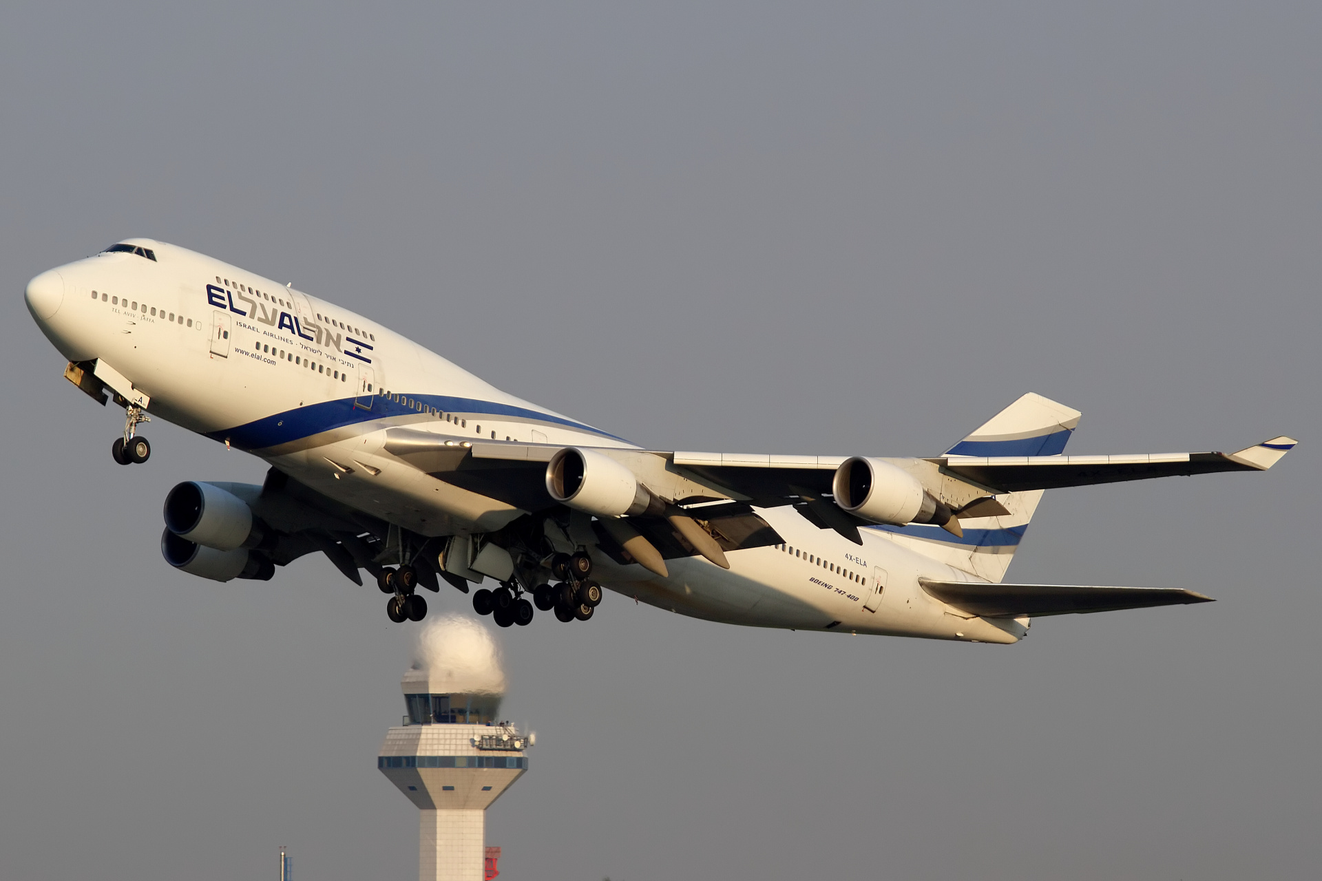 4X-ELA (Aircraft » EPWA Spotting » Boeing 747-400 » El Al Israel Airlines)