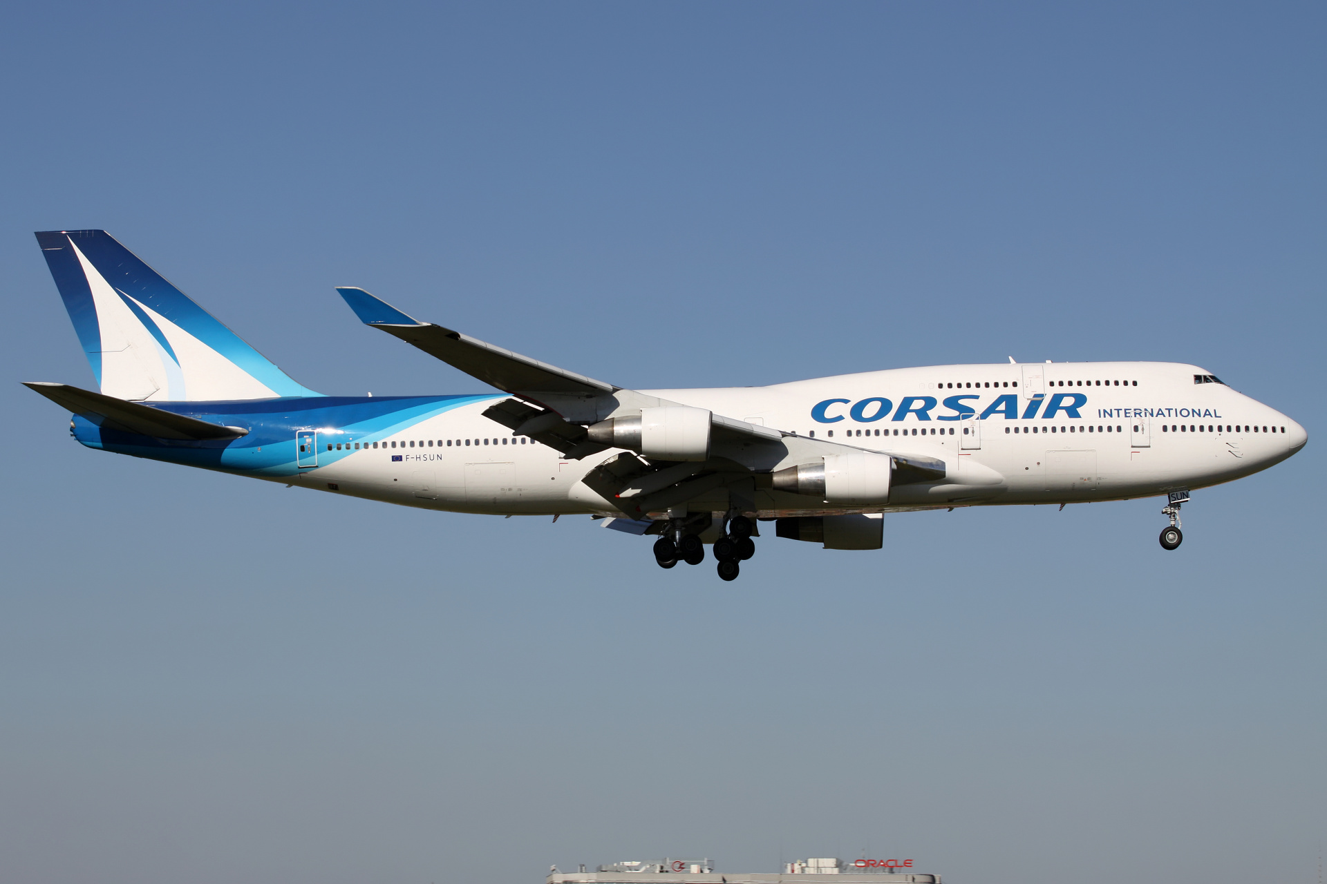 F-HSUN, Corsair (Samoloty » Spotting na EPWA » Boeing 747-400)