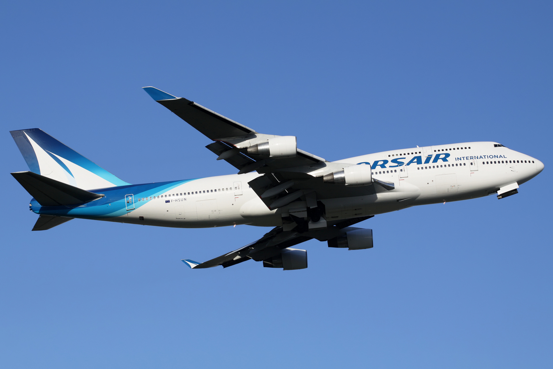 F-HSUN, Corsair (Aircraft » EPWA Spotting » Boeing 747-400)