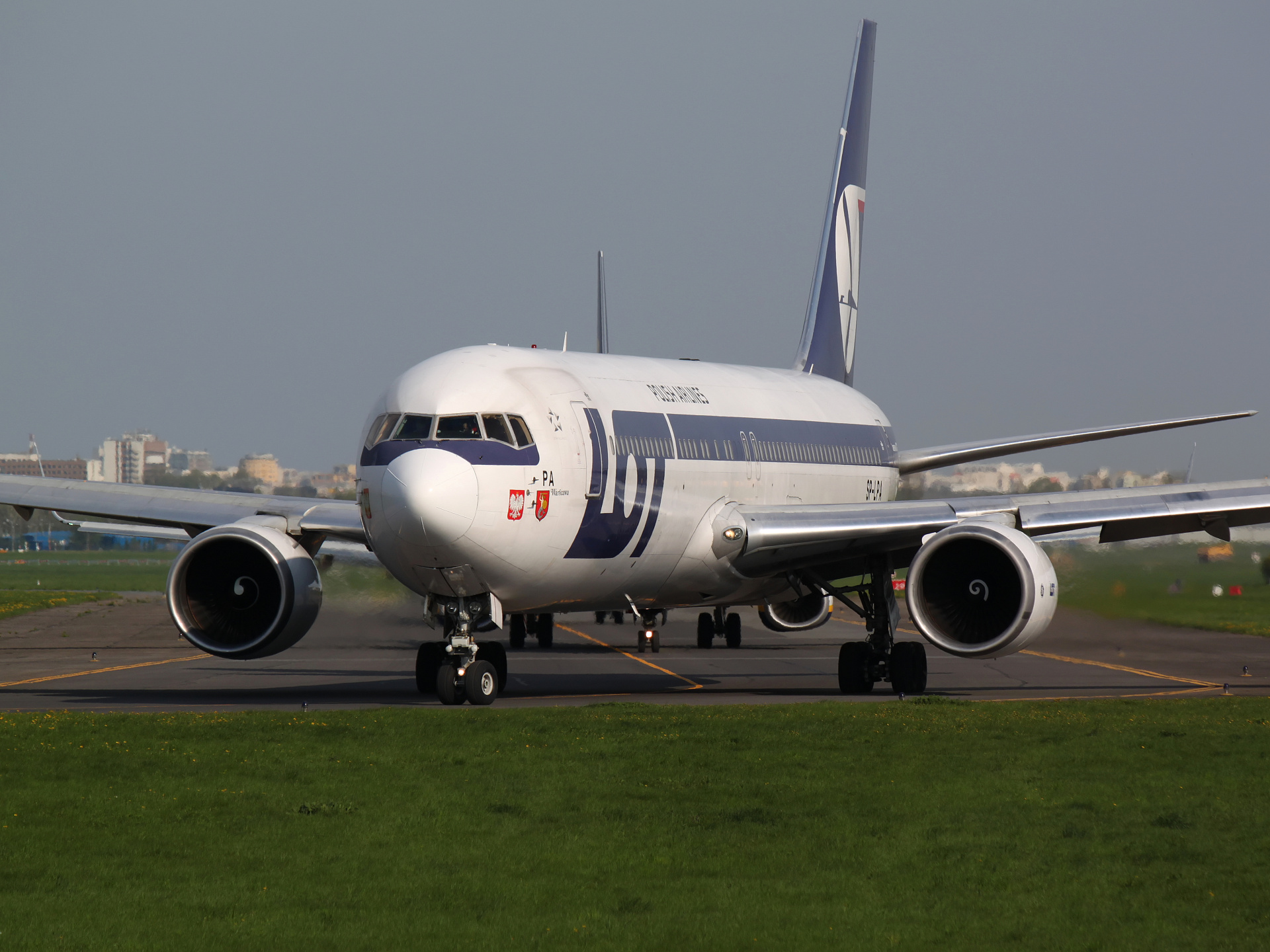 SP-LPA (Aircraft » EPWA Spotting » Boeing 767-300 » LOT Polish Airlines)