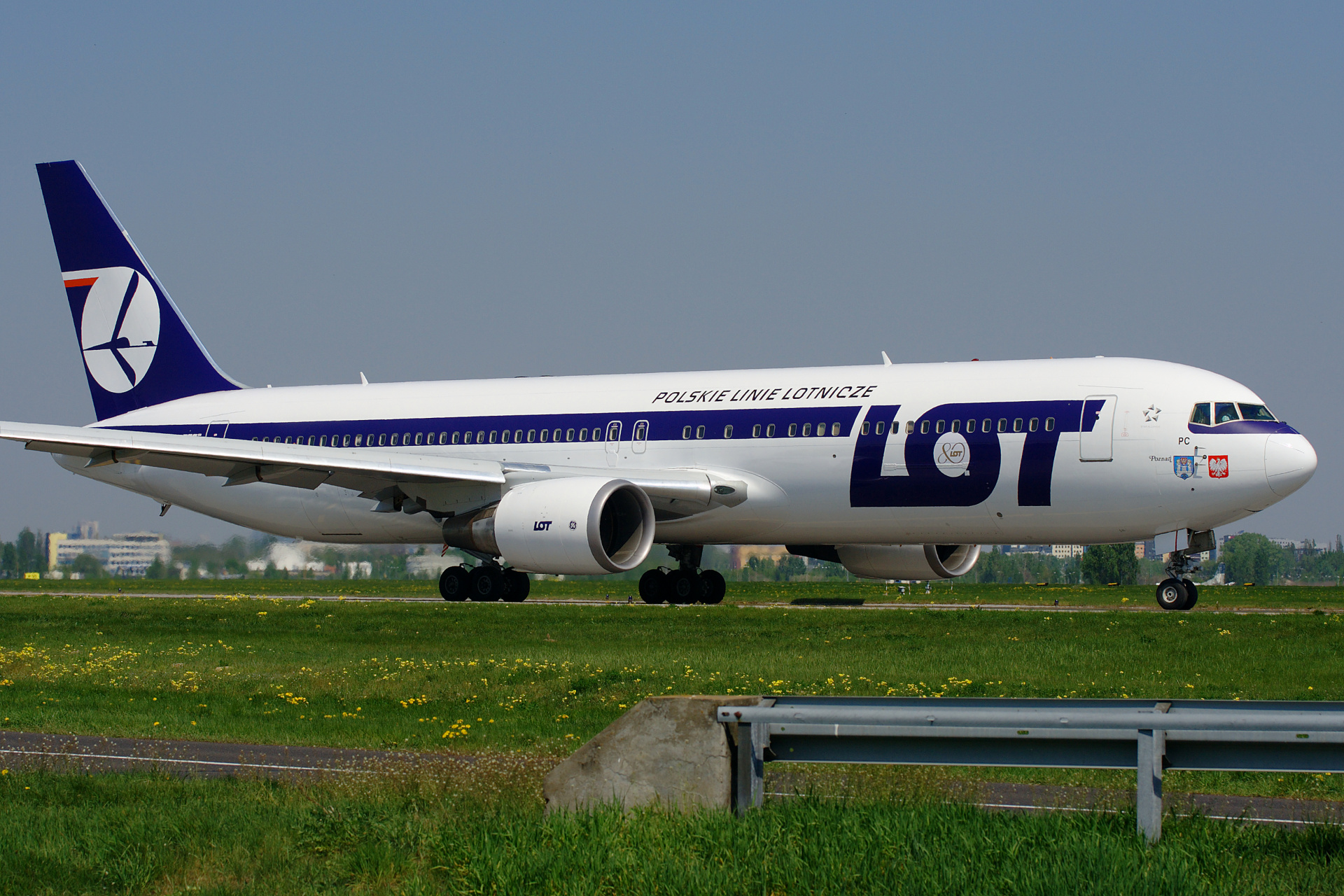 SP-LPC (80th Anniversary sticker) (Aircraft » EPWA Spotting » Boeing 767-300 » LOT Polish Airlines)
