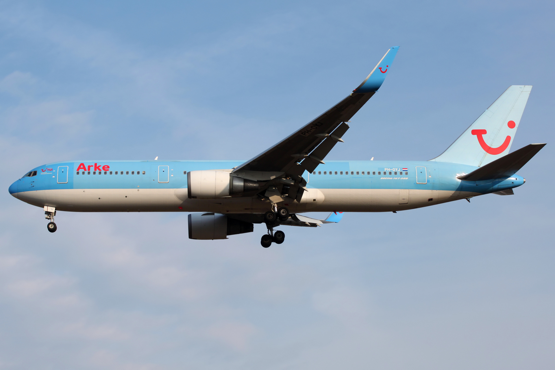 PH-OYJ, Arke (Samoloty » Spotting na EPWA » Boeing 767-300)